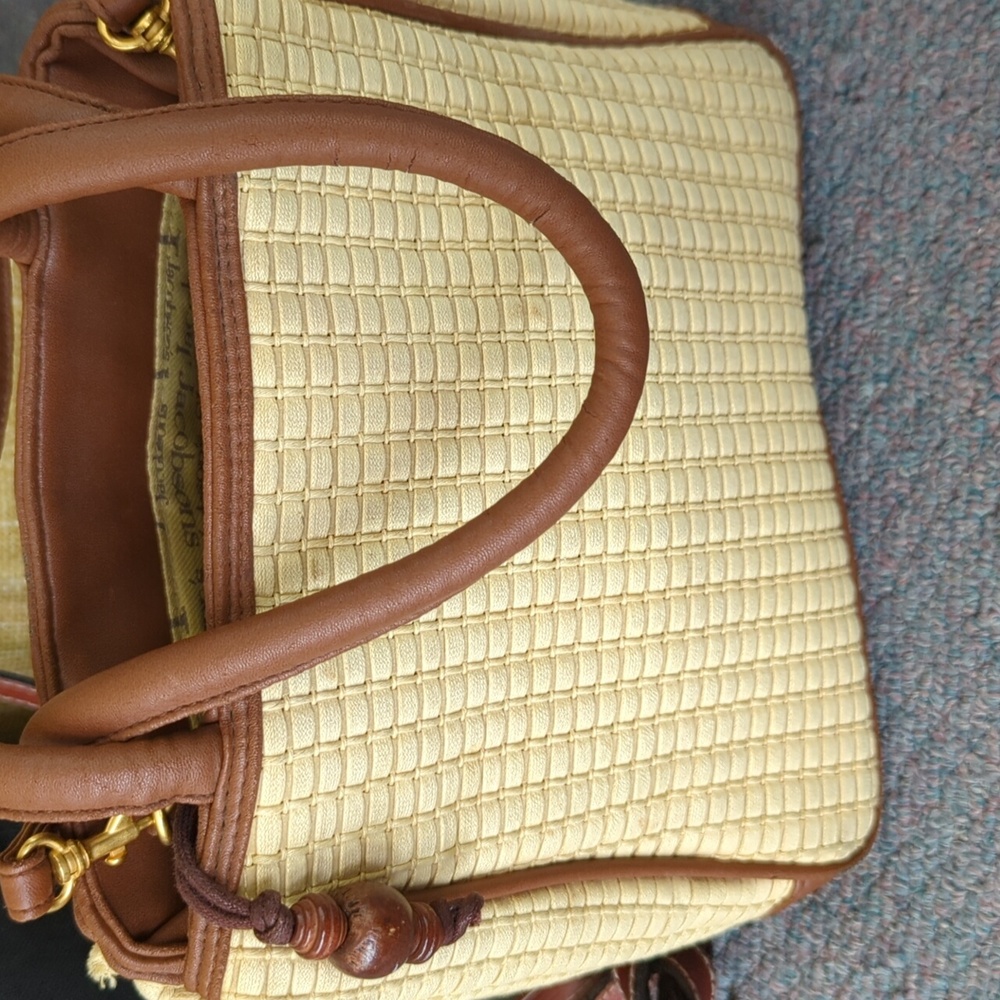 Purses - Picture 2 of 16